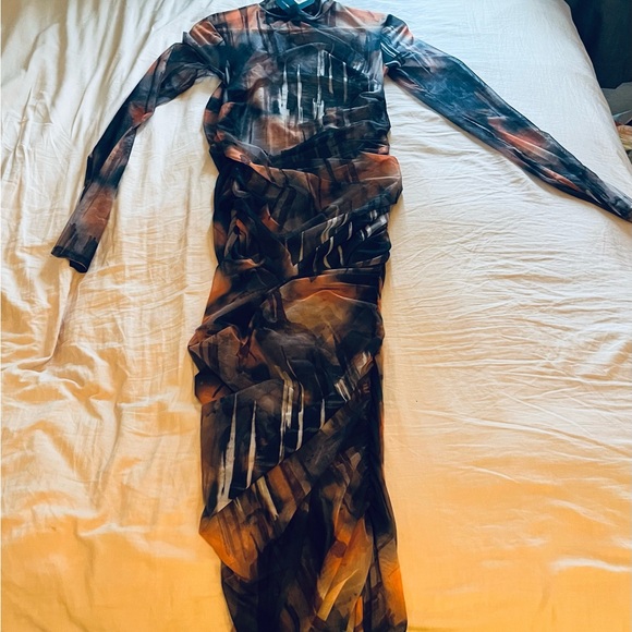 Sheer mesh midi dress - Picture 5 of 6